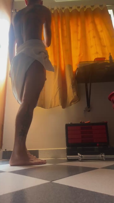 jhony190 live cam on Cam4