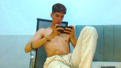 jhony_sex live cam on Cam4