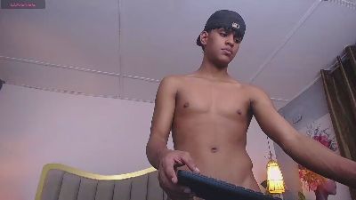 jhos_padill live cam on Cam4