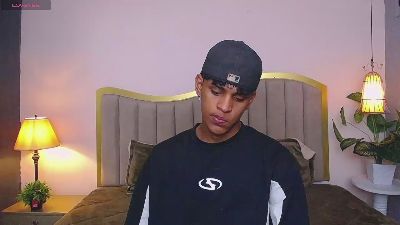 jhos_padill live cam on Cam4
