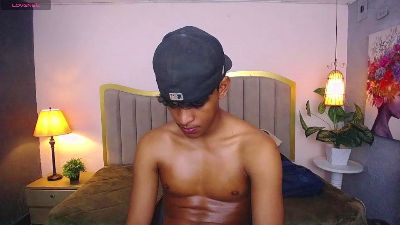 jhos_padill live cam on Cam4