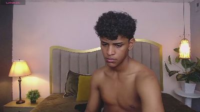 jhos_padill live cam on Cam4