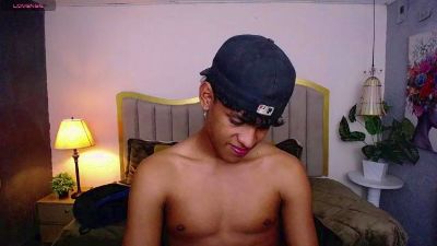jhos_padill live cam on Cam4