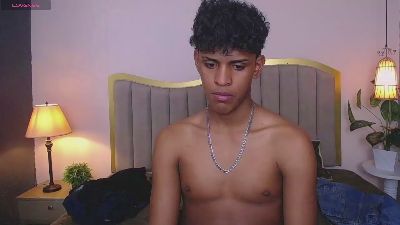 jhos_padill live cam on Cam4