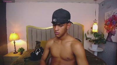 jhos_padill live cam on Cam4