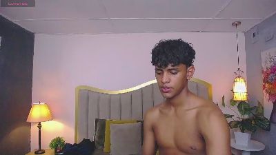 jhos_padill live cam on Cam4