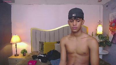 jhos_padill live cam on Cam4