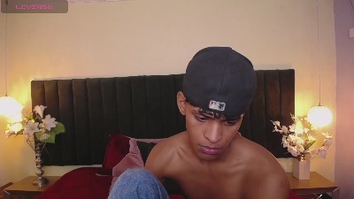 jhos_padill live cam on Cam4