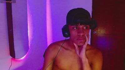 jhos_padill live cam on Cam4