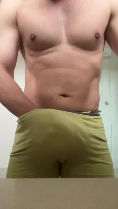 jhowpaug live cam on Cam4