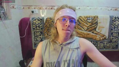 jinnbookkk live cam on Cam4