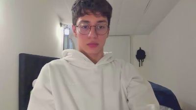 jkneed4s live cam on Cam4
