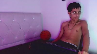 jl_brayan1 live cam on Cam4