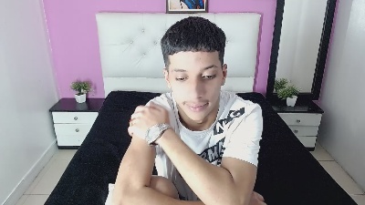 jl_brayan1 live cam on Cam4