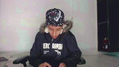 jl_brayan1 live cam on Cam4