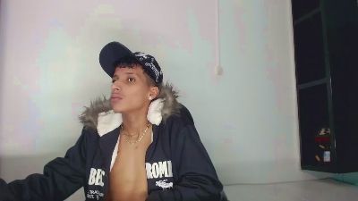 jl_brayan1 live cam on Cam4