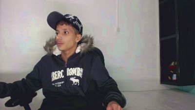 jl_brayan1 live cam on Cam4