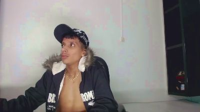 jl_brayan1 live cam on Cam4