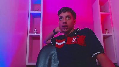 jl_brayan1 live cam on Cam4