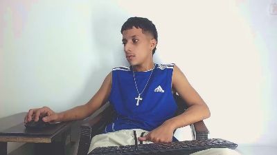 jl_brayan1 live cam on Cam4