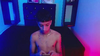 jl_brayan1 live cam on Cam4