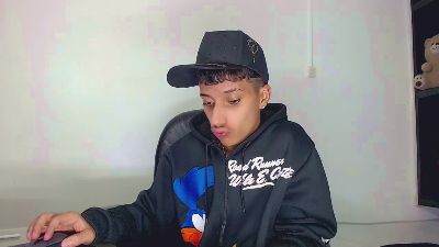 jl_brayan1 live cam on Cam4