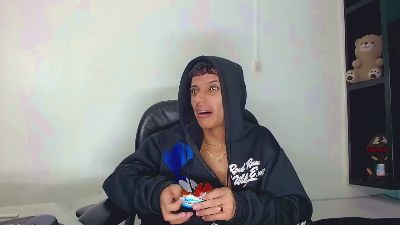 jl_brayan1 live cam on Cam4