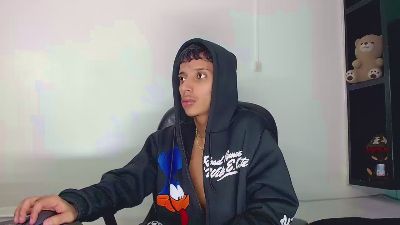 jl_brayan1 live cam on Cam4