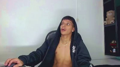 jl_brayan1 live cam on Cam4