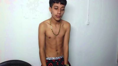 jl_brayan1 live cam on Cam4