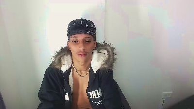 jl_brayan1 live cam on Cam4