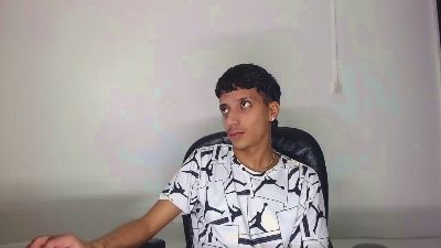 jl_brayan1 live cam on Cam4
