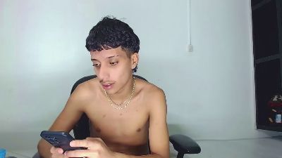 jl_brayan1 live cam on Cam4