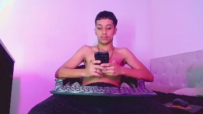 jl_brayan1 live cam on Cam4