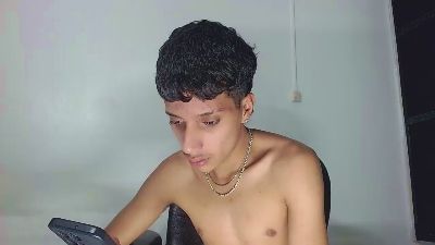 jl_brayan1 live cam on Cam4