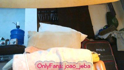 joao_jeba live cam on Cam4