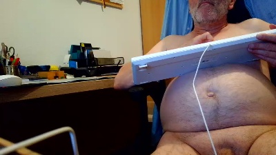 jochensommergm2 live cam on Cam4