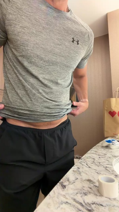 jockstrapnude2 live cam on Cam4