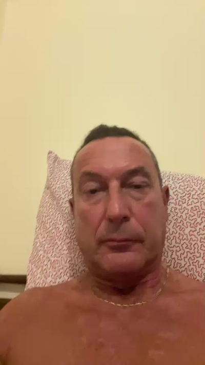 joe653 live cam on Cam4