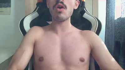 joebeppe1 live cam on Cam4