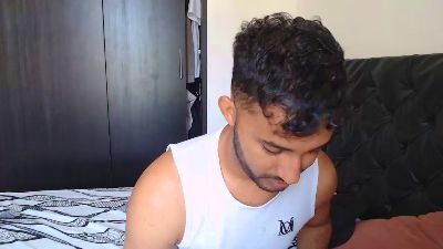 johangarcia252 live cam on Cam4