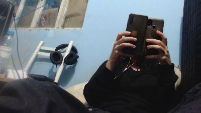 johncontasecund live cam on Cam4