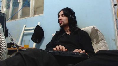 johncontasecund live cam on Cam4