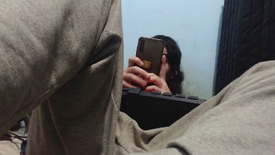 johncontasecund live cam on Cam4