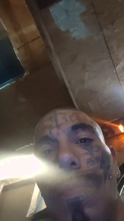 johndoe00ne871 live cam on Cam4