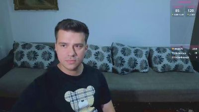 johnnylove22 live cam on Cam4