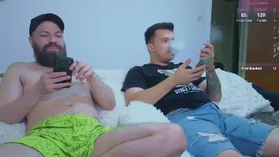 johnnylove22 live cam on Cam4