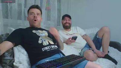 johnnylove22 live cam on Cam4