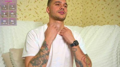 johnstoneisland live cam on Cam4