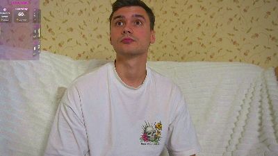 johnstoneisland live cam on Cam4